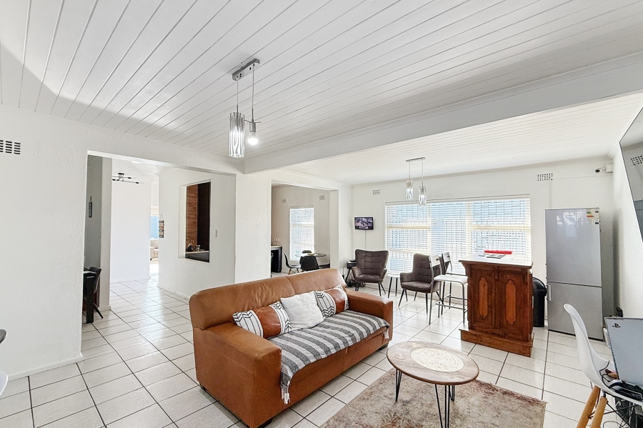 4 Bedroom Property for Sale in Monte Vista Western Cape